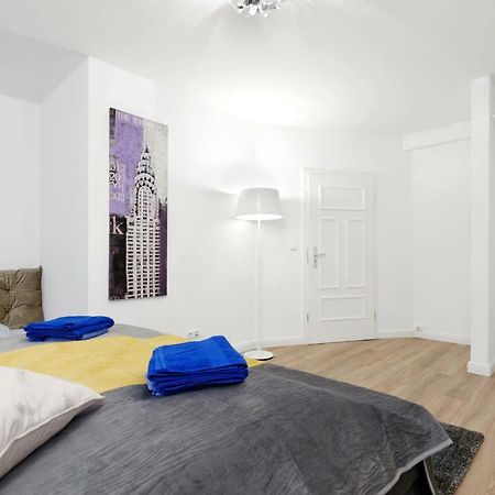 Big Central City Apt. Potsdamer Platz Берлин Экстерьер фото